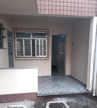 Alugo apartamento térreo de 1 quarto na Taquara