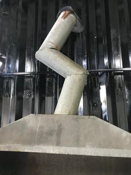 Vendo churrasqueira precisando de manutenção 