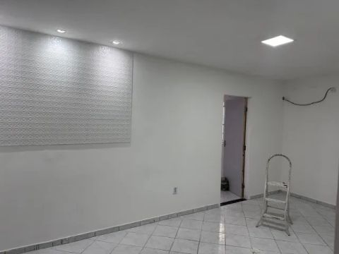 Uma sala Comercial no centro