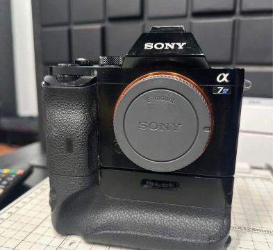 Vendo Sony a7s + lente viltrox 35mm 1.8 FULL FRAME