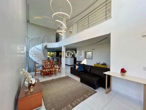 Casa 4 dormitórios no Buenavista em Viamão.