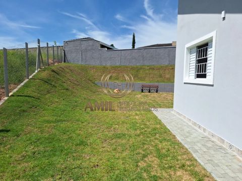 VENDE Casa Térrea 250 m² / Condomínio Residencial Mantiqueira / Zona Norte / São José dos 