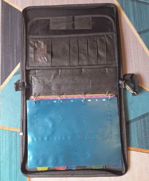 Caderno Fichário Argolado Universitário 4 Argolas Com Zíper