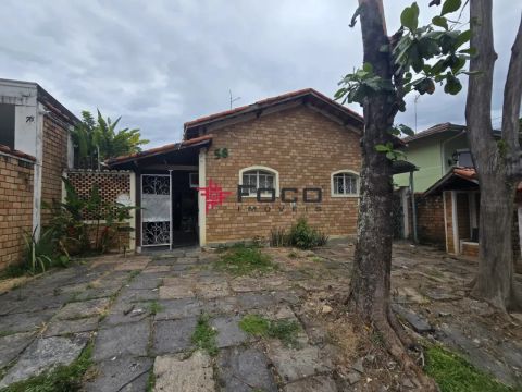 Casa térrea - Jardim Oswaldo Cruz - 5 suítes - 162m²