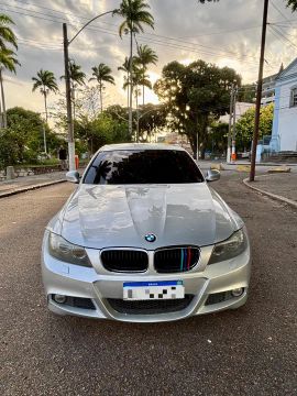 BMW 318i Automático