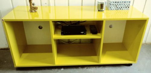 Rack Amarelo ? R$50,00