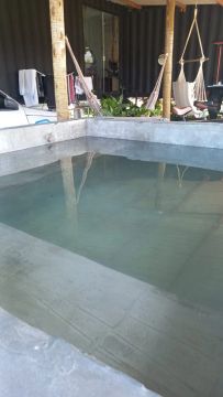 Alugo linda chácara com jacuzzi !