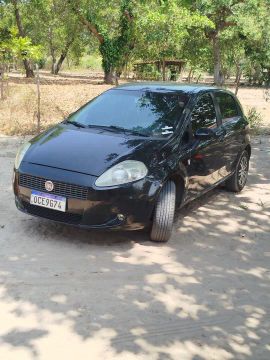 Fiat Punto attractive 1.4 2011/2012 completo. 