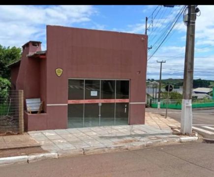 Ponto comercial com 98 m², no centro de Mangueirinha Pr.
