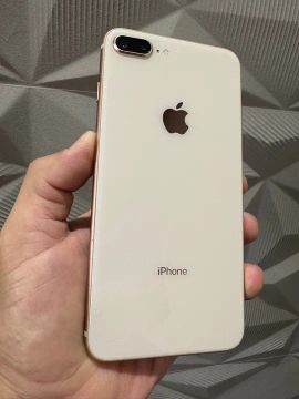 iPhone 8 Plus 