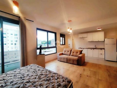 Stúdio residencial à venda, mobiliado, W Maiojama na Wenceslau Escobar, zona sul, Porto Al