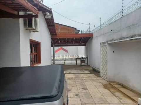 Casa em Rua Gregório de Matos - Bacuri - Imperatriz/MA