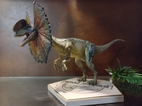 Jurassic Park: Dilophosaurus - 1/10 - Iron Studios
