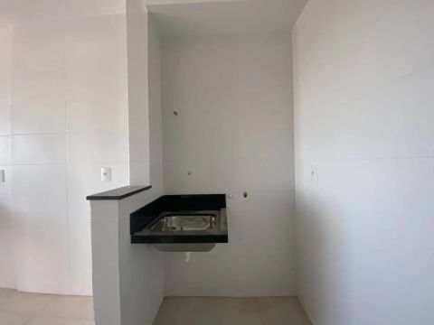 Apartamento em Rua Sebastiana Arantes Fonseca - Santa Mônica - Uberlândia/MG