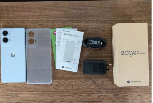 Motorola Edge 50 Fusion - Novo + Smartwatch Tela Amoled e pulseira aço!
