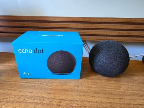 Alexa Echo Dot geração 5 Bivolt<br>5° geração <br>BivoltGeração 5