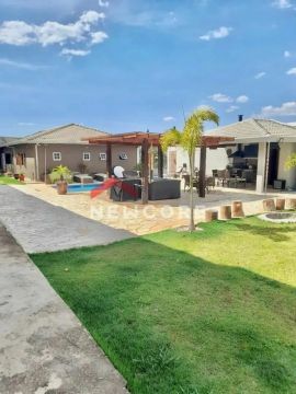Casa em Avenida Prefeito Antônio Júlio Toledo Garcia Lopes - Jardim das Cerejeiras - Atiba