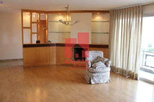 APARTAMENTO A VENDA COM 3 DORMITÓRIOS, SENDO 1 SUÍTE E 2 VAGAS, ANDAR ALTO!