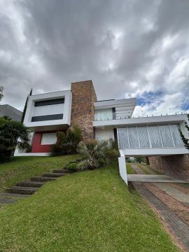 Casa em Condomínio fechado São 360m² privativos &#10004;3 suítes &#10004;Lavabo &#10004;