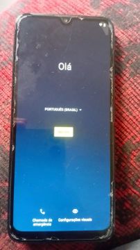 Vendo este celular  Motorola  todo original 