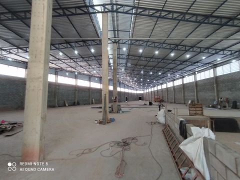 Galpão em Barueri 3.500m ao lado do Tamboré. 92.000