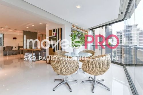 Lindo apartamento na Vila Nova Conceição com 274m2