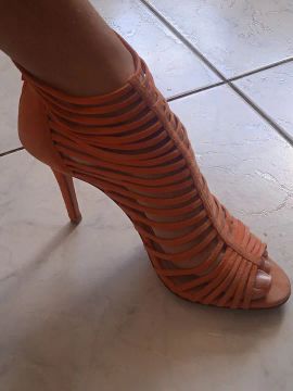 Sandália de salto alto laranja Animale 
