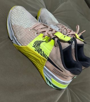 Tênis Nike Metcon 8 - Tamanho 39