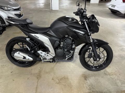 Yamaha FZ25 FAZER ABS