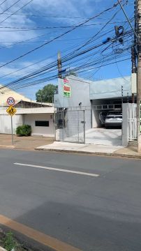 Imóvel para aluguel possui 190 metros quadrados com 5 quartos em Centro-Sul - Cuiabá - MT