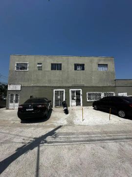 Oportunidade. Prédio comercial entre a Av. Andrômeda e Cidade Jardim