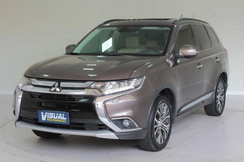 MITSUBISHI OUTLANDER GT 3.0 4X4 V6 7L AUTOMÁTICO 6M - 2016 - MARROM