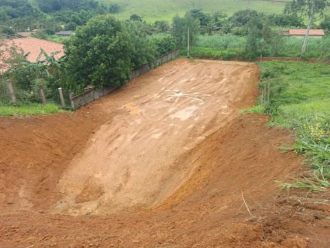 CHÁCARA em RIO POMBA- MG
