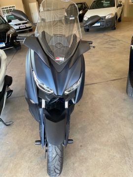 Xmax 250 Azul 2023  com apenas 9.000 km