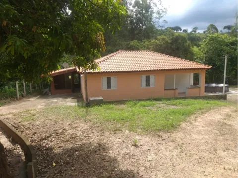 Vende-se chácara em Monte Sião