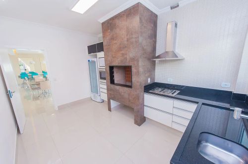 APARTAMENTO com 3 dormitórios à venda com 90.42m² por R$ 473.800,00 no bairro Abranches - 