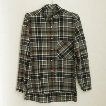 Camisa Xadrez Feminina Alongada Cinza - Tamanho P