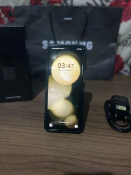 Samsung Galaxy Z Flip 5 - 512Gb