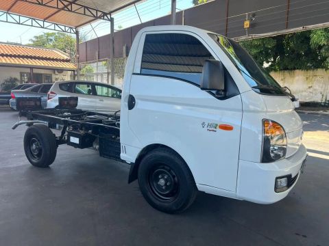 HYUNDAI HR BRANCO 21/22 2.5 DIESEL