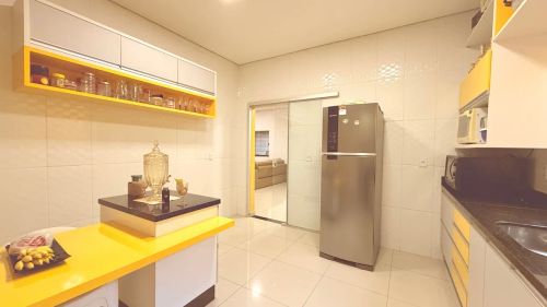 Casa 3 quartos, 1 suíte, 2 vagas, bairro Aponiã