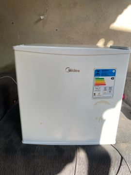 Geladeira Midea - A+ - 14,2 Litros