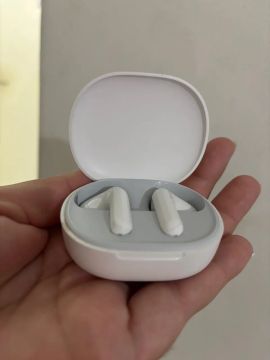 Fone de Ouvido Bluetooth Sem Fio Redmi 