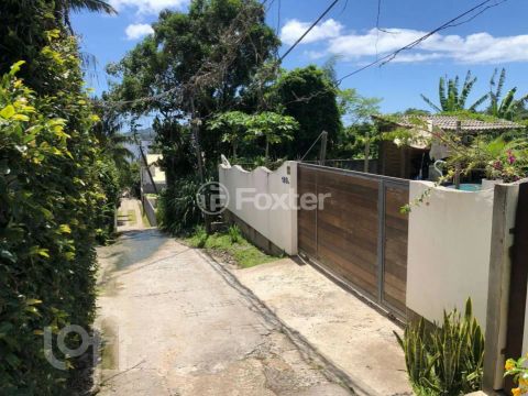 Casa à venda Servidão Fabriciano Garcez, Lagoa da Conceição - Florianópolis