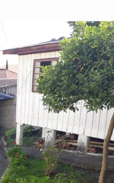 Alugo casa meia água na vila lindoia 