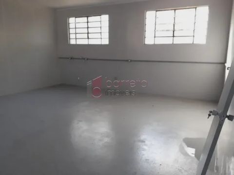 Salão estilo Galpão Comercial para LOCAÇÃO em Jundiaí SP bairro Caxambu 151m² Espaço amplo