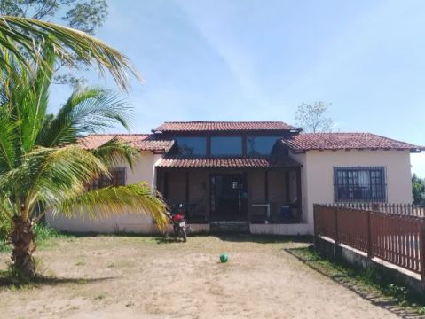 Casa em Saquarema/RJ com 3 quartos