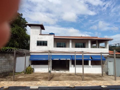 Casa com lazer em Cristiano Otoni (Região de Lafaiete)