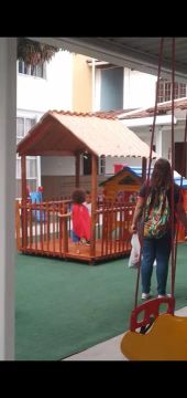 Casinha de madeira infantil 