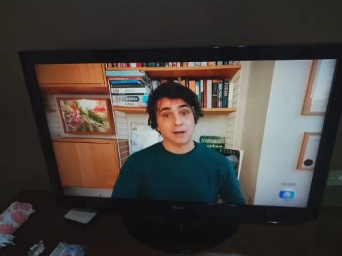 Tv LG 42" ótima