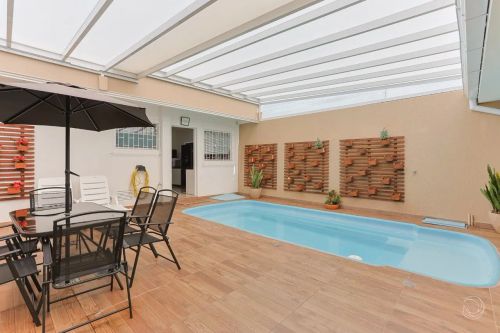 Casa Residencial de 2 quartos no bairro Itacorubi